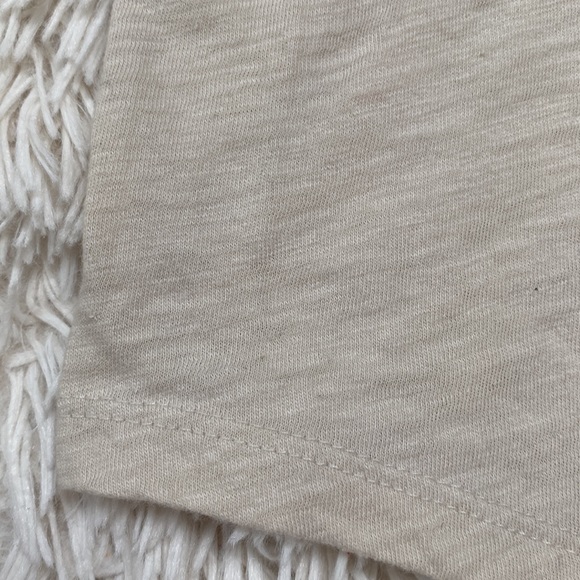 Old Navy Fall Heart Graphic Tee ๐ Oatmeal - Picture 11 of 12